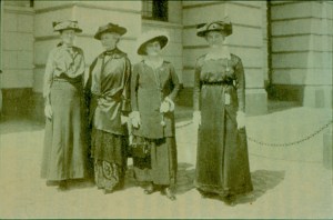 18. The Northern Envoy from the Hague Congress after their audience with the King of Norway, 1915.